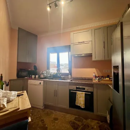 Renovated Townhouse Σπίτι διακοπών