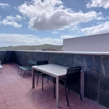 Σπίτι διακοπών Renovated Townhouse *