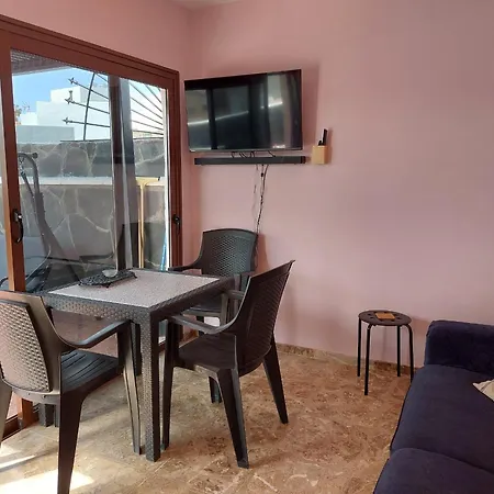Renovated Townhouse Σπίτι διακοπών *